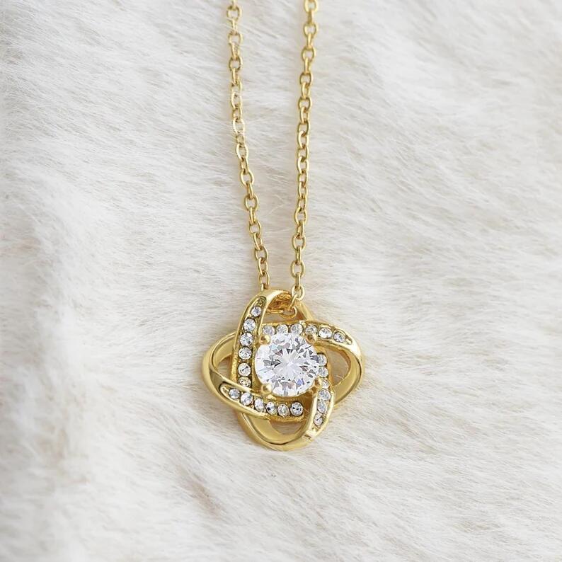 Blessed in Love – Four-Leaf Clover Pendant Necklace for her