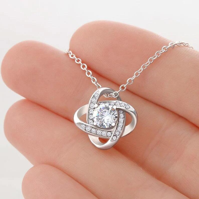 Blessed in Love – Four-Leaf Clover Pendant Necklace for her