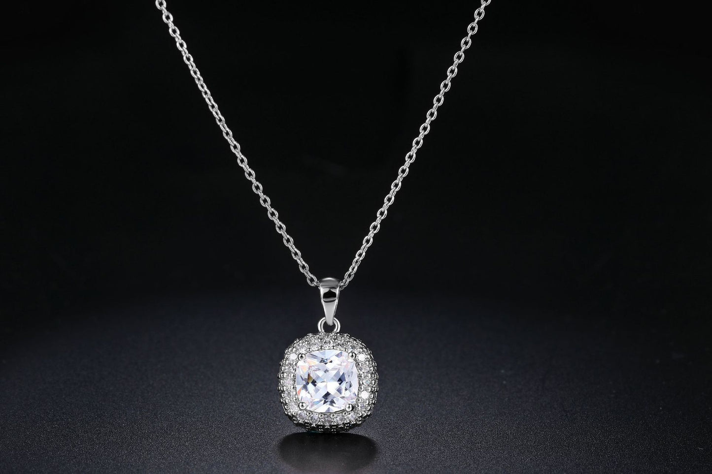 Modern Love, Square Grace – Ladies’ Pendant Necklace