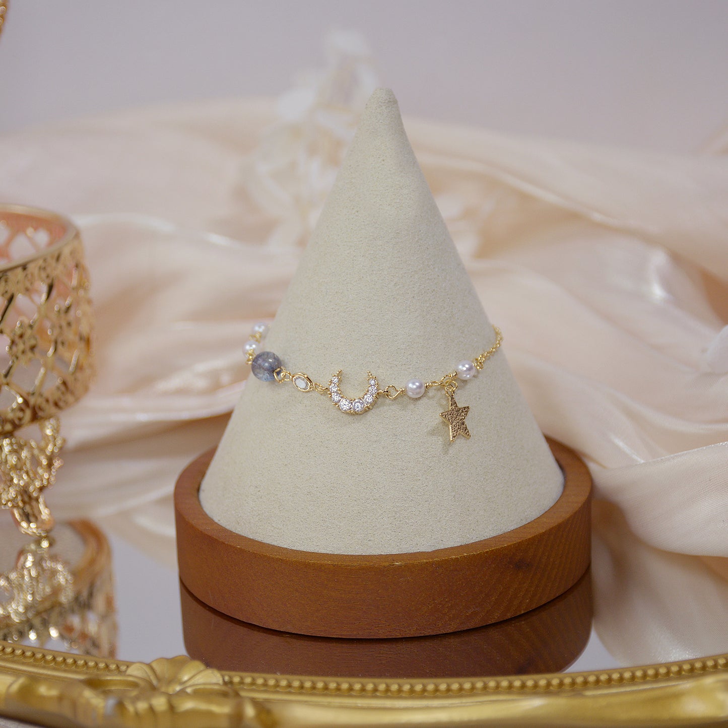 Moonlit Grace – Pearl Chain Cute Temperament Female Bracelet Gift Bracelet Bracelet