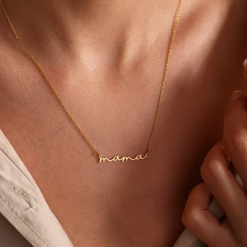 Mama’s Heart – Mini Clavicle Letter Necklace