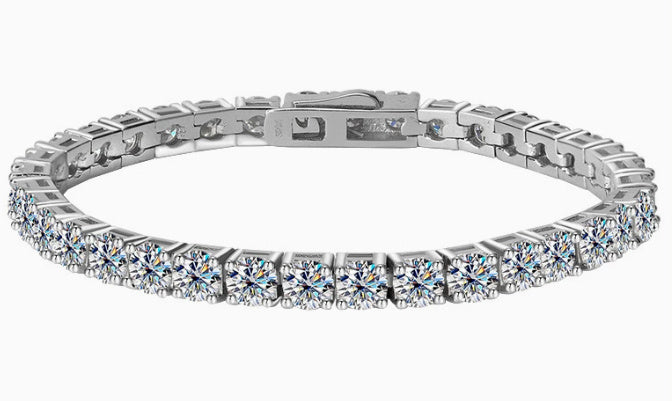 Grace in Every Spark – S925 Sterling Silver Moissanite Tennis Bracelet – Timeless Sparkle & Luxury