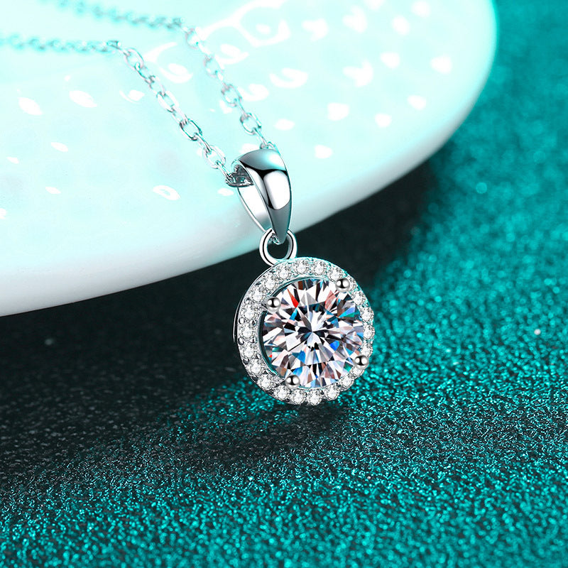 Heart of Brilliance – Women's Sterling Silver Necklace Round Bag 1 Carat Moissanite